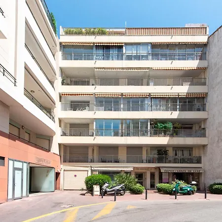 Lägenhet Le Festif Splendide Avec Loggia Au Carre D'or, Joie Speciale Pour Deux Cannes