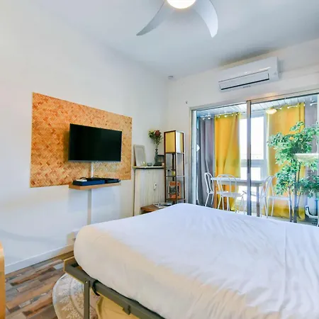 Le Festif Splendide Avec Loggia Au Carre D'or * Канны