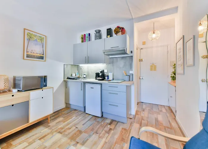 Le Festif Splendide Avec Loggia Au Carre D'or *